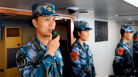 海軍?？谂炁為L(zhǎng)樊繼功：劈波斬浪向深藍(lán)