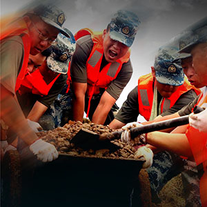 海報｜抗洪搶險，東部戰(zhàn)區(qū)空軍沖鋒在前！