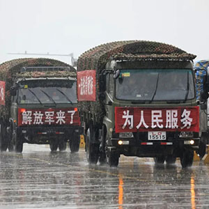 來了！第71集團軍“鐵骨硬旅”抗洪一線12時辰