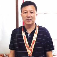 他是金融業(yè)務骨干，更是深藏不露的一等功臣
