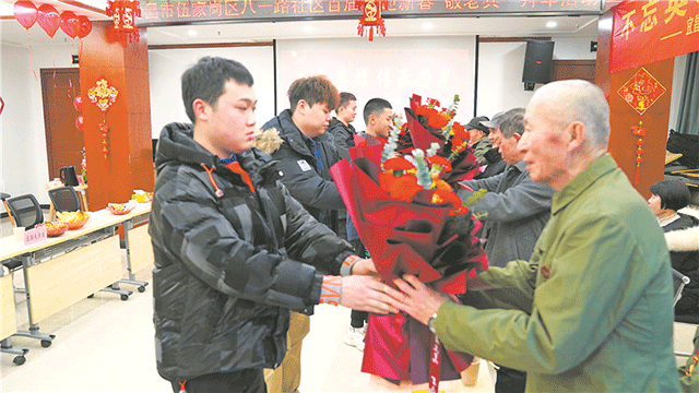 尊崇英雄傳承榮光，應征青年與老兵面對面展開新春對話