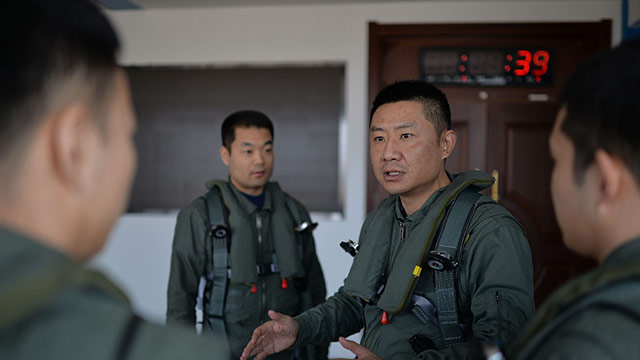 我駕威龍 飛向未來：探訪空軍大校旅長李凌飛行心路！