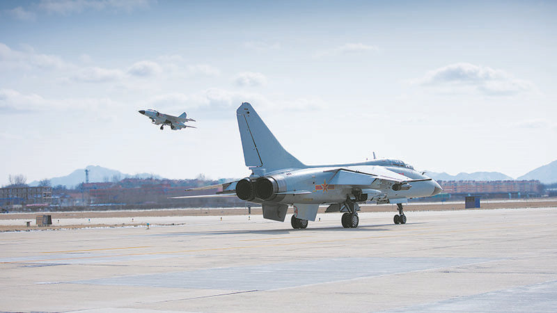 鷹擊長空！北部戰(zhàn)區(qū)海軍航空兵某旅飛行訓(xùn)練影像