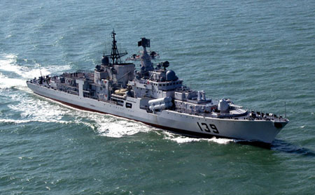 原文配圖：中國(guó)導(dǎo)彈驅(qū)逐艦“寧波”號(hào)。