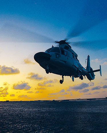 海軍航空兵某團(tuán)多課目飛行訓(xùn)練影像