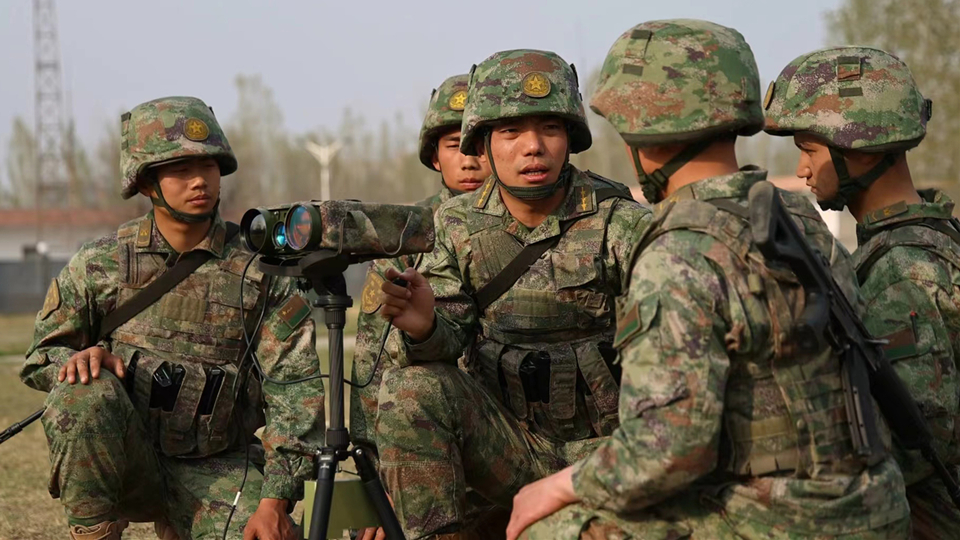了不起的中國軍人丨王留根：角色在變，“跨界”指導(dǎo)員向戰(zhàn)研戰(zhàn)使命未變