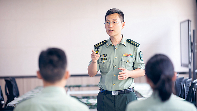 最美新時代革命軍人風(fēng)采｜傅達林：為強軍事業(yè)貢獻法學(xué)之力